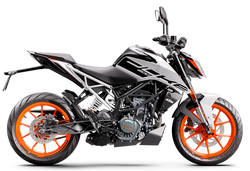 200 DUKE, white                     2021