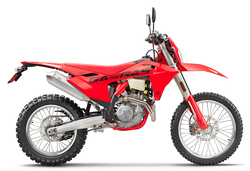 ES 500                              2025