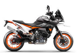 890 SMT                             2024